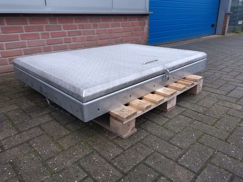 Vandalismebestendig maatwerk RVS inspectieluik